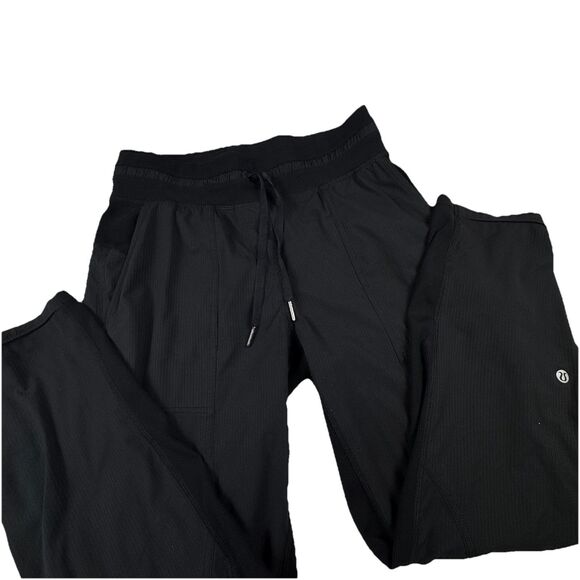 Lululemon Dance Studio Crop Pant Women 6 Black Capri Stretch Performance - Picture 1 of 7